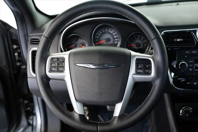 2013 Chrysler 200 Limited