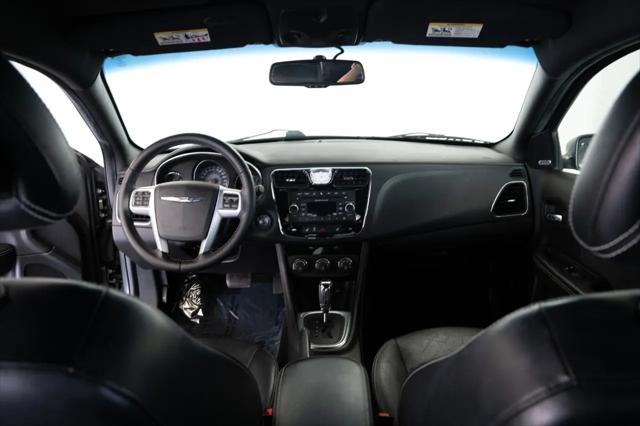 2013 Chrysler 200 Limited