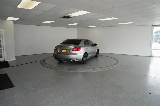 2012 Suzuki Kizashi 4dr Sdn CVT AWD SE