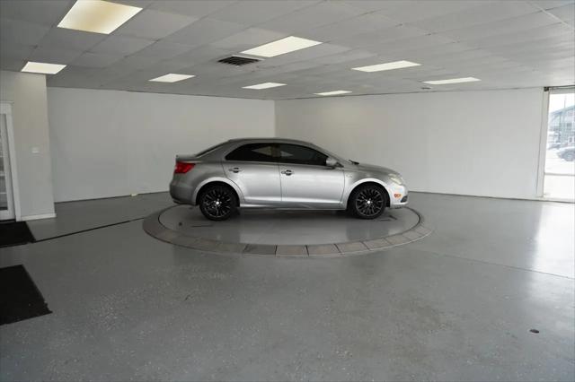 2012 Suzuki Kizashi 4dr Sdn CVT AWD SE