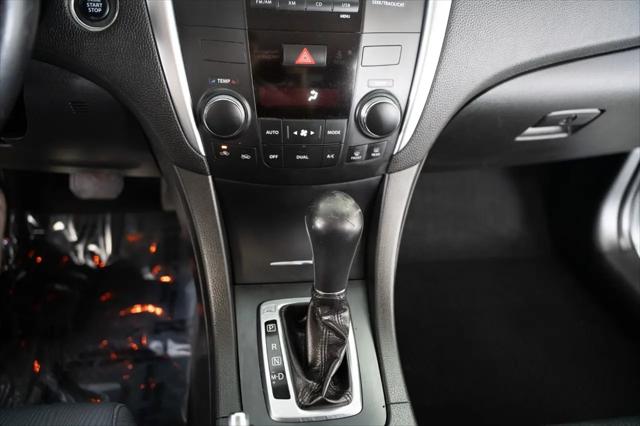 2012 Suzuki Kizashi 4dr Sdn CVT AWD SE