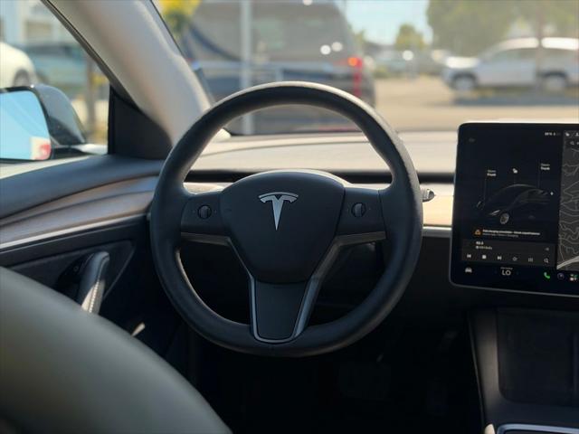 2021 Tesla Model 3 Standard Range Plus Rear-Wheel Drive
