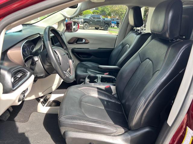 2017 Chrysler Pacifica Touring-L Plus