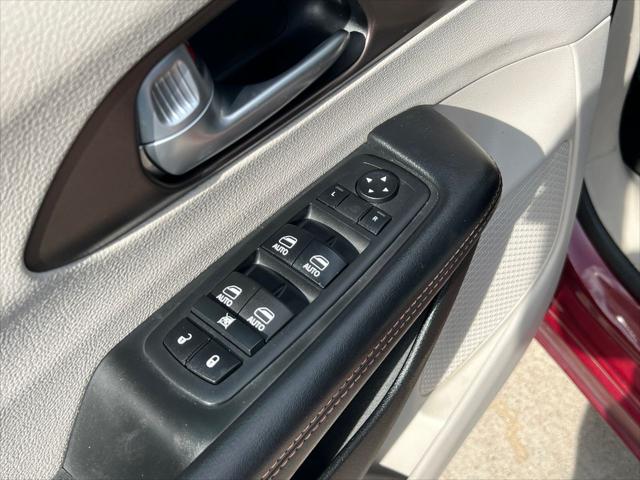 2017 Chrysler Pacifica Touring-L Plus