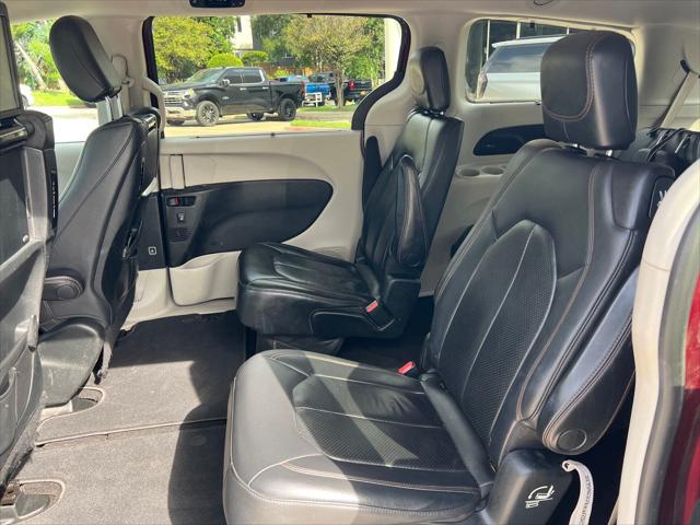 2017 Chrysler Pacifica Touring-L Plus