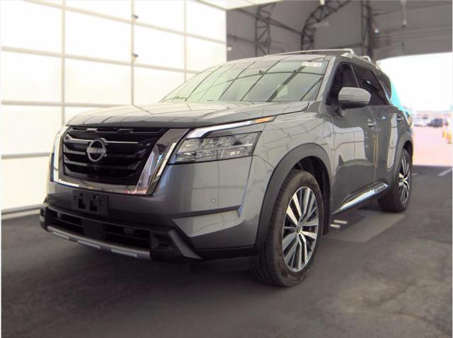 2023 Nissan Pathfinder Platinum 4WD for sale in Yakima, WA