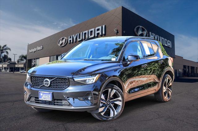 2025 Volvo XC40 B5 Plus Dark Theme for sale in Huntington Beach, CA