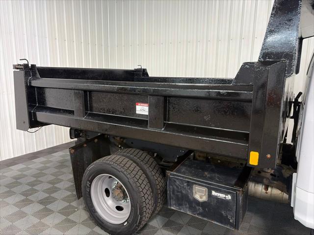 2022 Ford F-550 XL