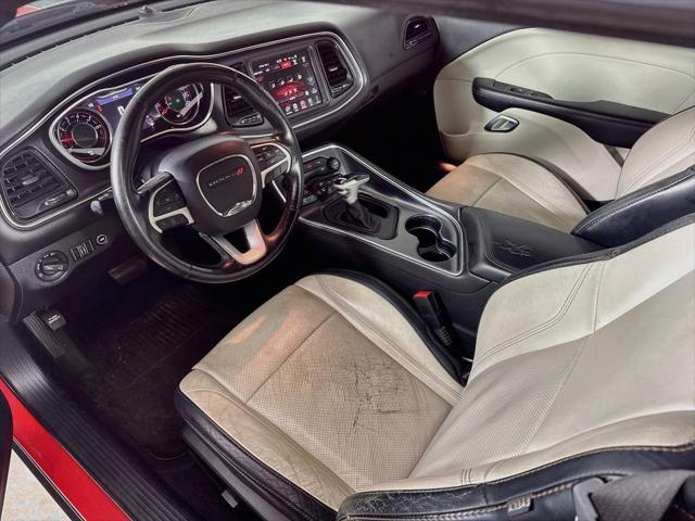 2015 Dodge Challenger SXT Plus