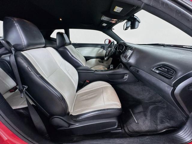 2015 Dodge Challenger SXT Plus