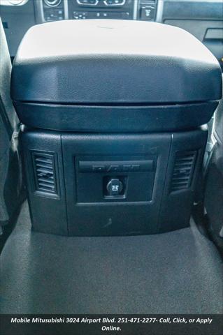 2023 Ram 1500 Classic SLT Crew Cab 4x4 57 Box