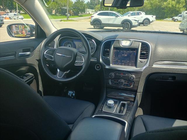 2021 Chrysler 300 Touring