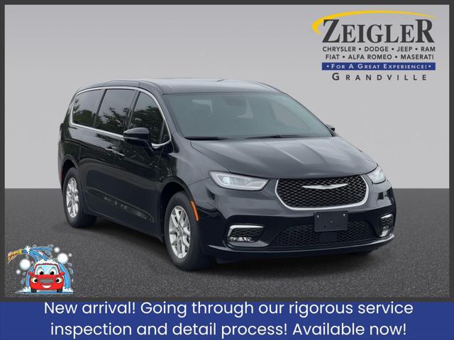 2024 Chrysler Pacifica Touring L for sale in Grandville, MI