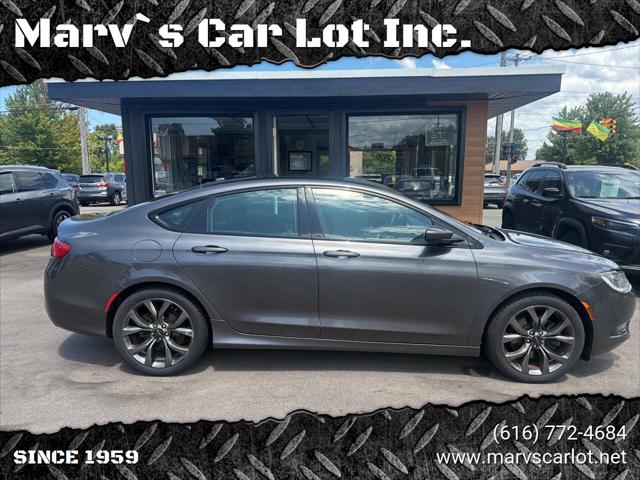 2015 Chrysler 200 S for sale in Zeeland, MI