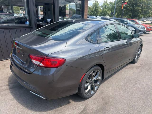 2015 Chrysler 200 S