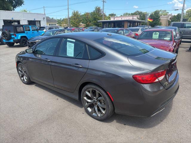 2015 Chrysler 200 S