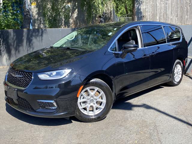 2024 Chrysler Pacifica Touring L for sale in Portland, OR