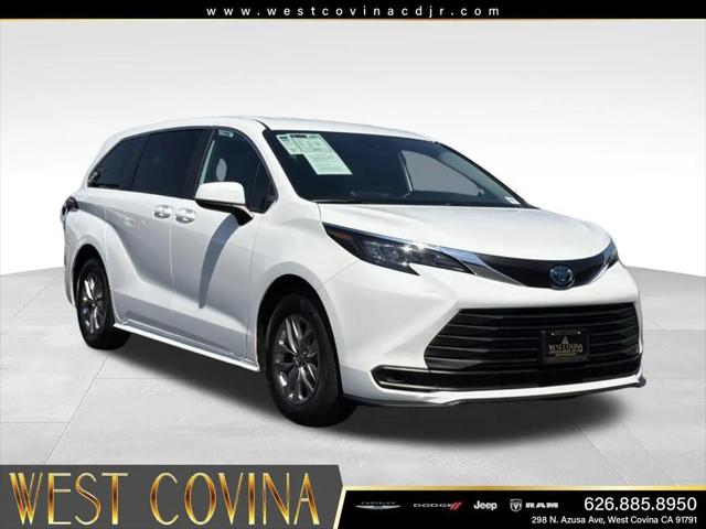2025 Toyota Sienna LE for sale in West Covina, CA