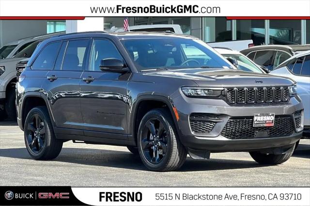 2023 Jeep Grand Cherokee Altitude 4x4 for sale in Fresno, CA