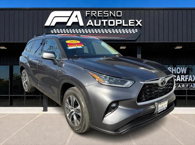 2021 Toyota Highlander XLE for sale in Fresno, CA