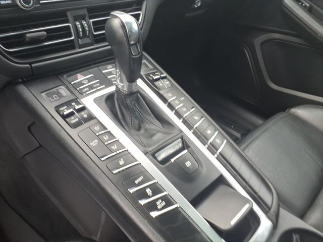 2021 Porsche Macan Base