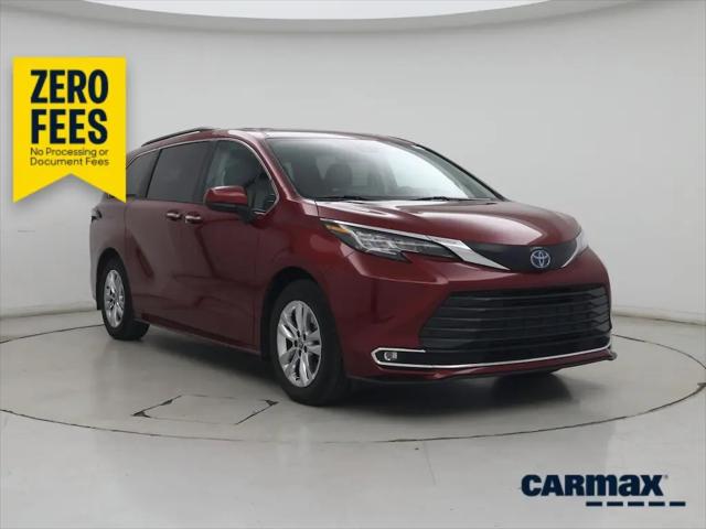 2022 Toyota Sienna XLE for sale near Columbus, OH