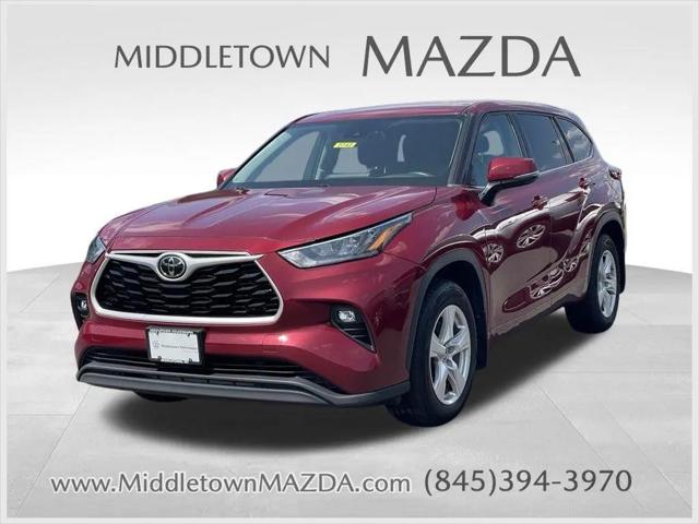 2020 Toyota Highlander LE for sale in Middletown, NY