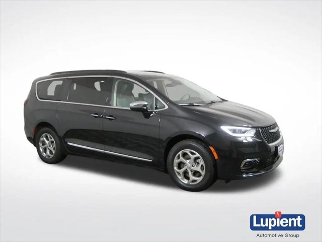 2023 Chrysler Pacifica Limited AWD for sale in Golden Valley, MN