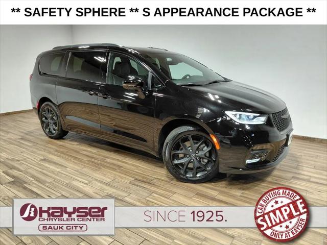 2026 Chrysler Pacifica Limited AWD for sale in Sauk City, WI