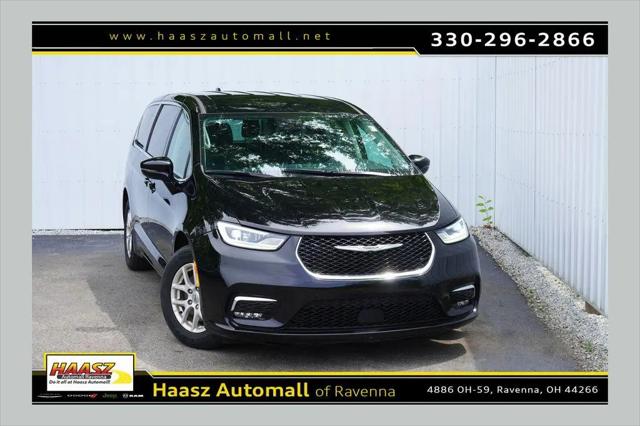 2024 Chrysler Pacifica Touring L for sale in Ravenna, OH