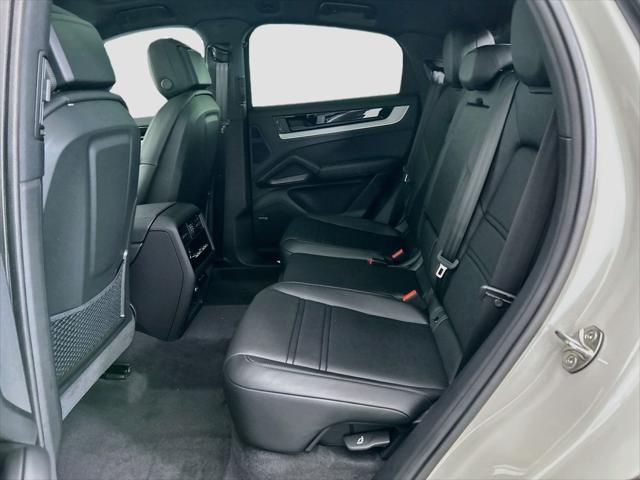 2026 Porsche Cayenne Unknown