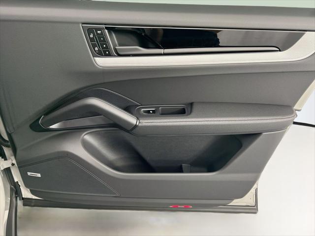 2026 Porsche Cayenne Unknown