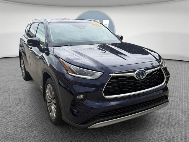 2021 Toyota Highlander Hybrid Platinum for sale in White Oak, PA