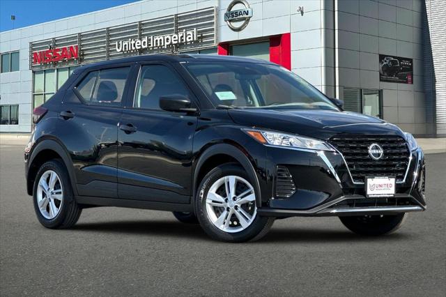 2025 Nissan Kicks S