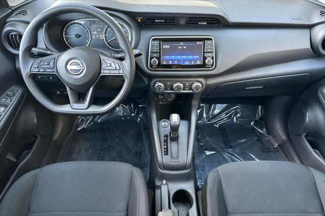 2025 Nissan Kicks S