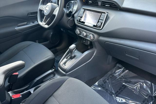 2025 Nissan Kicks S