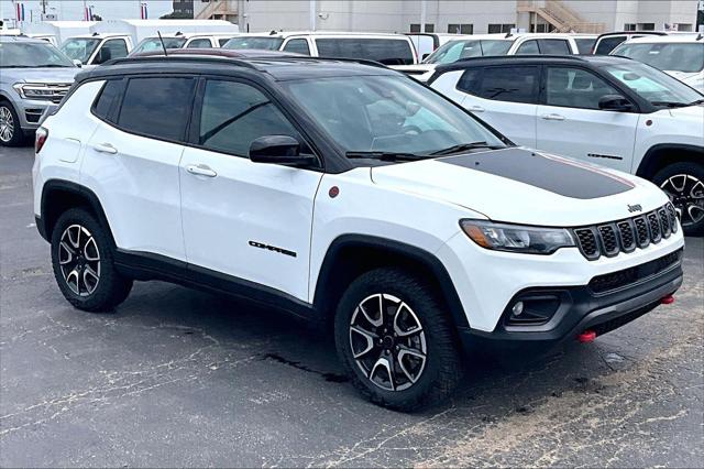 2025 Jeep Compass Trailhawk 4x4 for sale in Topeka, KS
