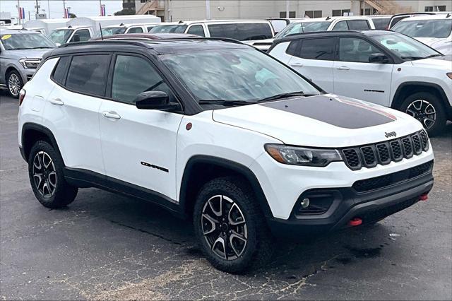 2025 Jeep Compass Trailhawk 4x4 for sale in Topeka, KS