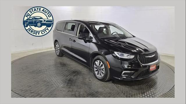 2024 Chrysler Pacifica Hybrid Select for sale in Jersey City, NJ