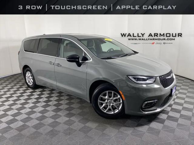 2025 Chrysler Pacifica Select for sale in Alliance, OH