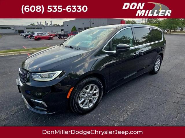 2023 Chrysler Pacifica Touring L for sale in Madison, WI