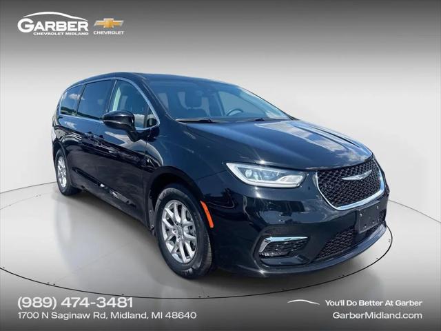 2024 Chrysler Pacifica Touring L for sale in Midland, MI