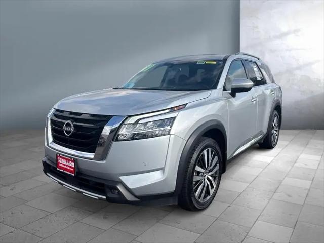 2022 Nissan Pathfinder Platinum 4WD for sale in Sioux Falls, SD