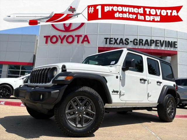 2025 Jeep Wrangler 4-Door Summit 4x4 for sale in Grapevine, TX