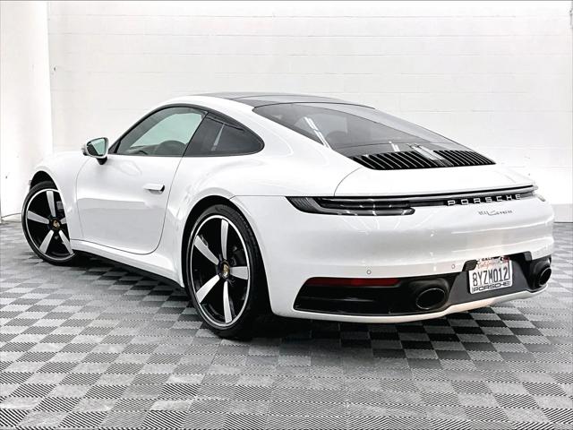 2022 Porsche 911 Carrera
