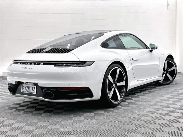 2022 Porsche 911 Carrera