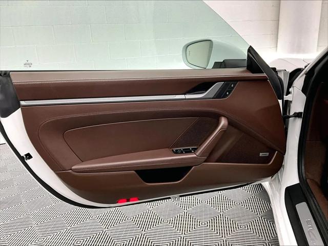 2022 Porsche 911 Carrera