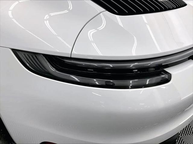 2022 Porsche 911 Carrera