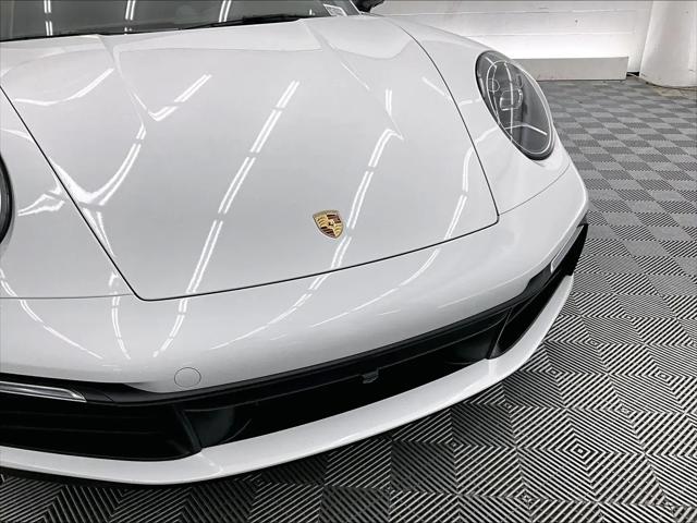 2022 Porsche 911 Carrera