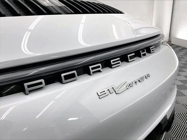2022 Porsche 911 Carrera